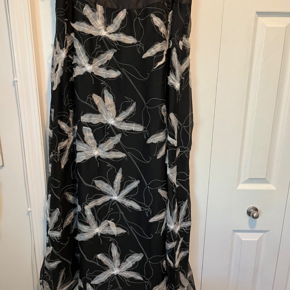 Victor & Milano long skirt size 16 - Picture 11 of 14